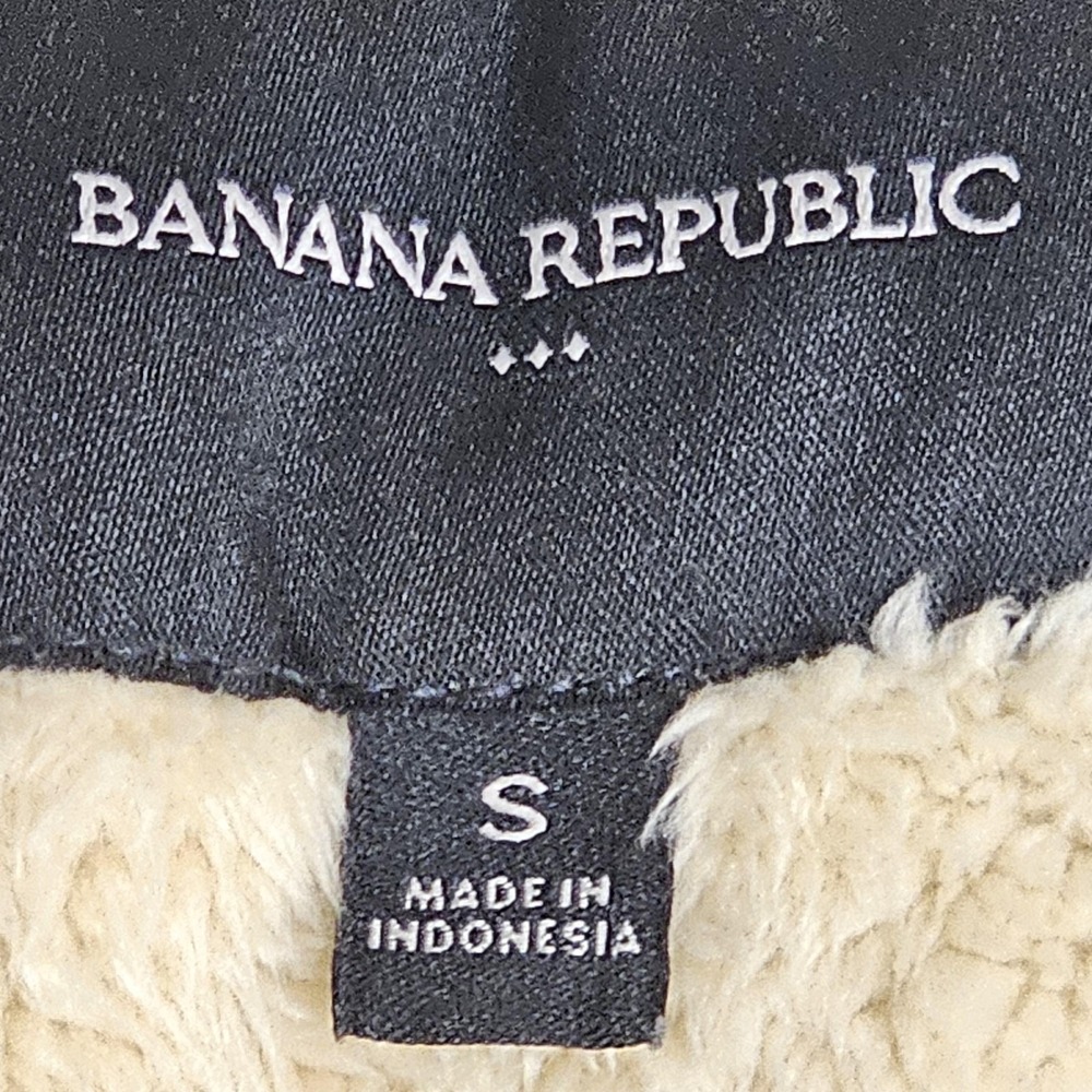Banana Republic Vest Womens S White Hooded Quilted Puffer Faux Fur Y2K Style - Picture 9 of 11